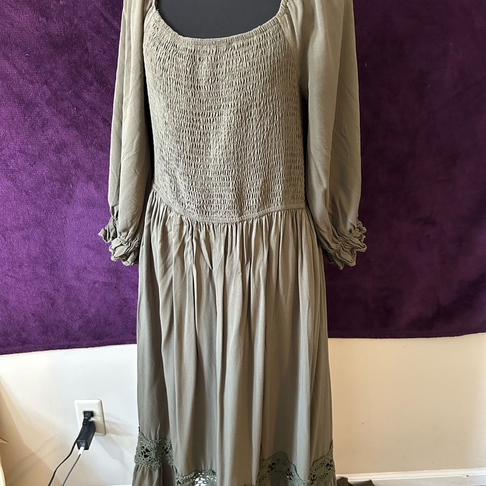 Elegant Olive Green Women's Dress